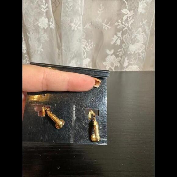 Pretty Woman Double Heart Gold-Tone Earrings - Picture 2 of 2